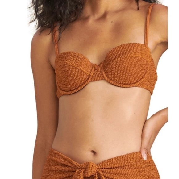 Veronica beard dyer seersucker textured underwire bikini top 28494 - Picture 3 of 16